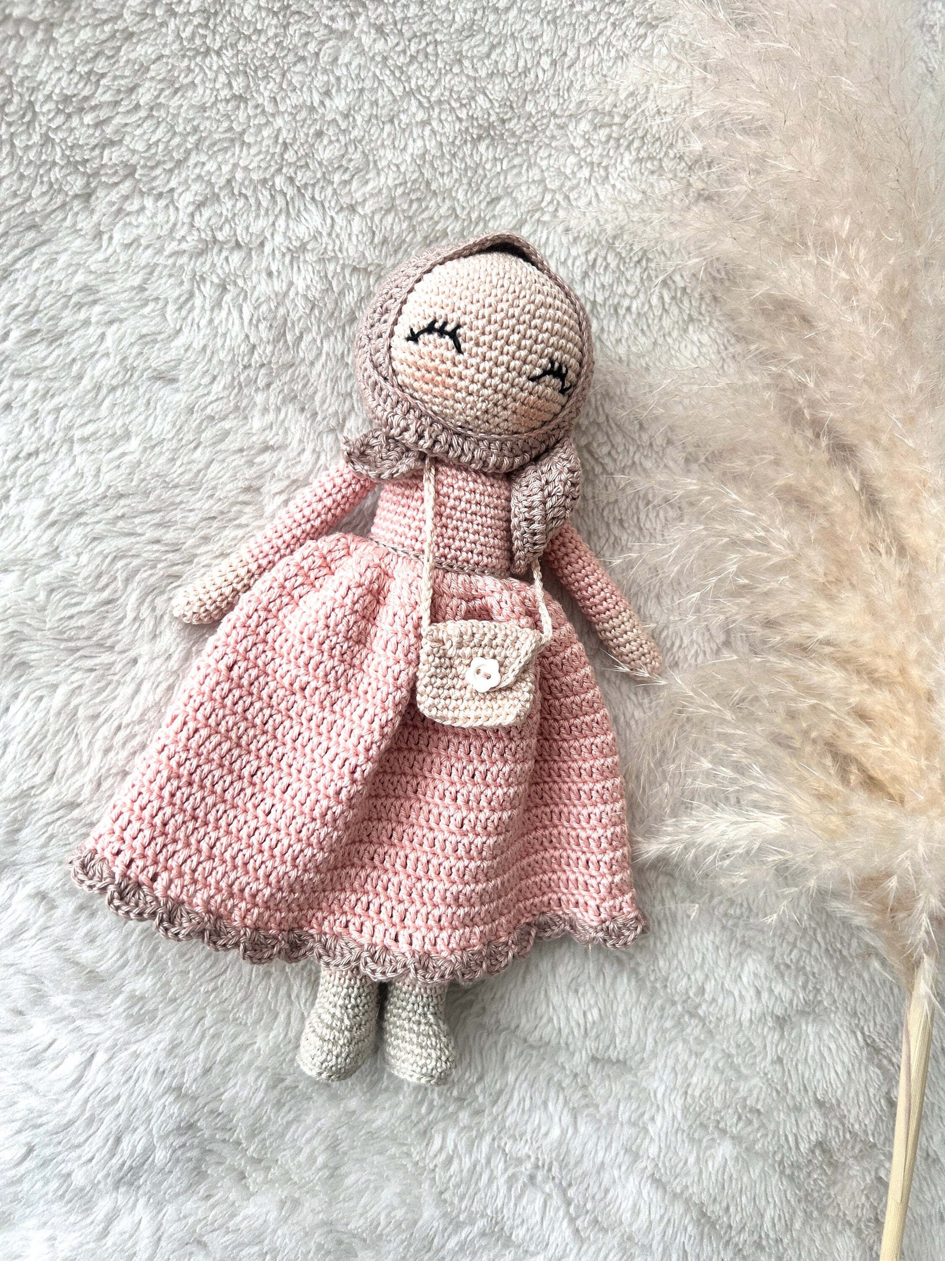 Crochet Muslim Doll with Hijab: Ramadan/Eid Gift