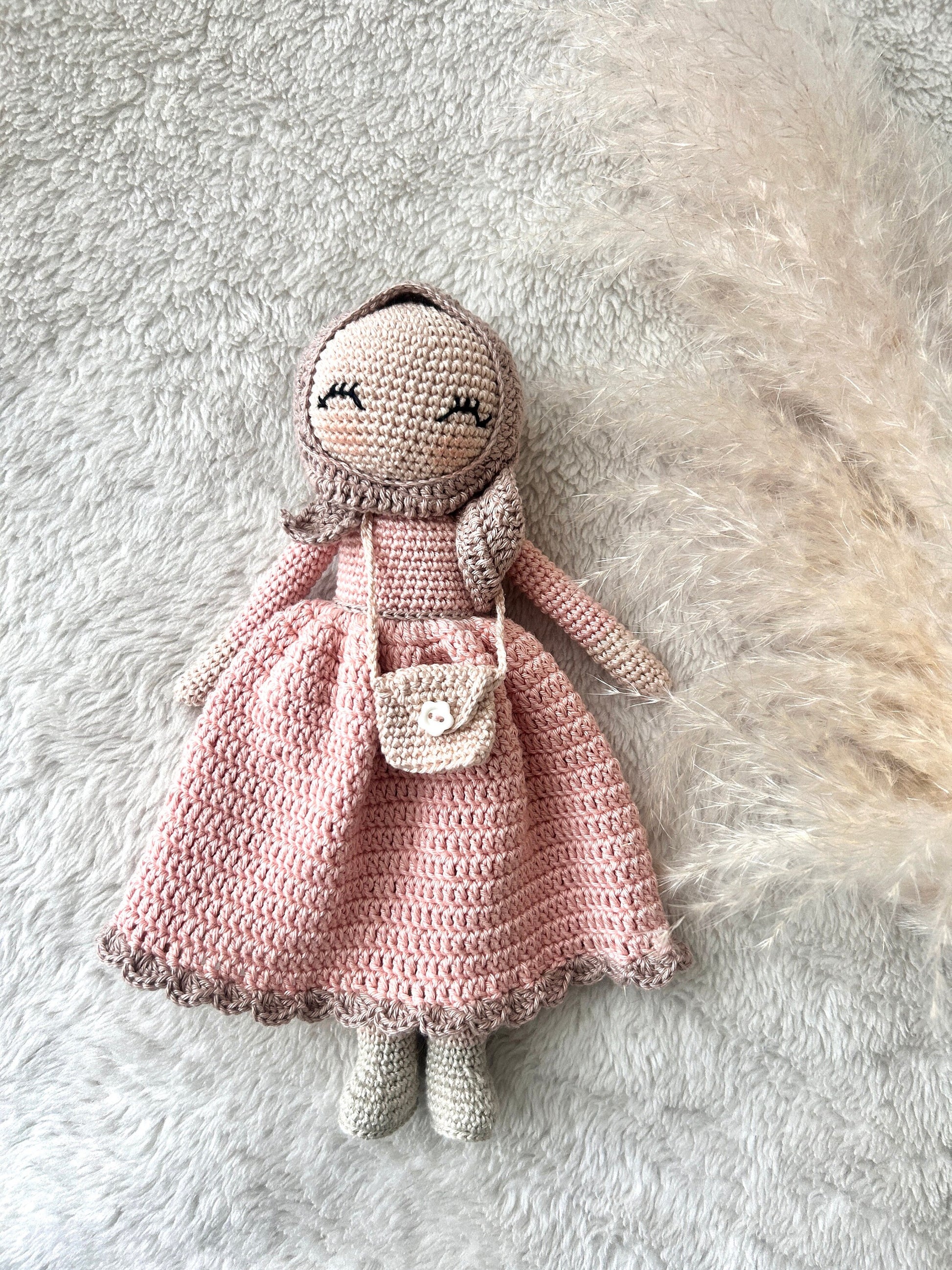 Crochet Muslim Doll with Hijab: Ramadan/Eid Gift