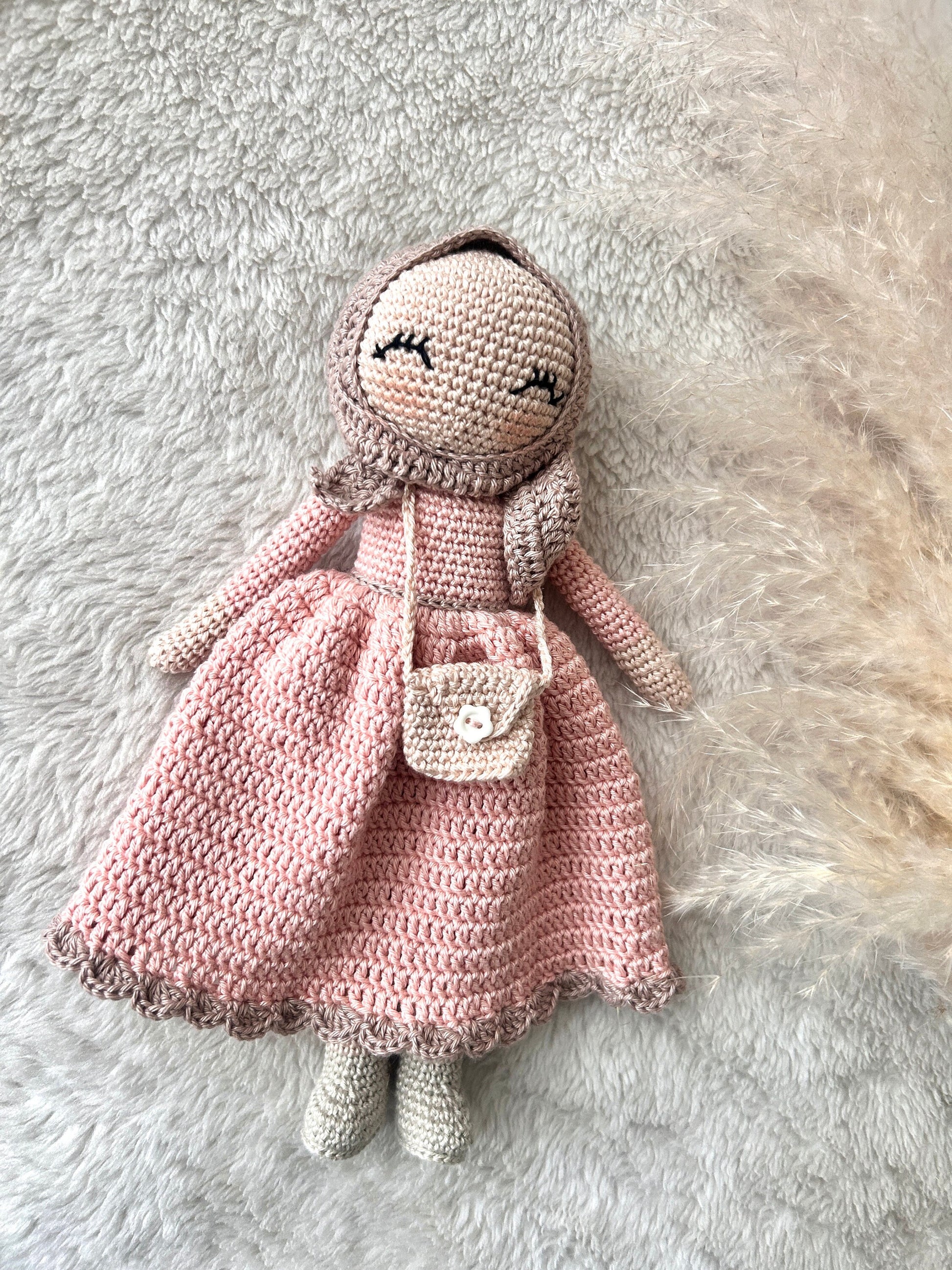Crochet Muslim Doll with Hijab: Ramadan/Eid Gift