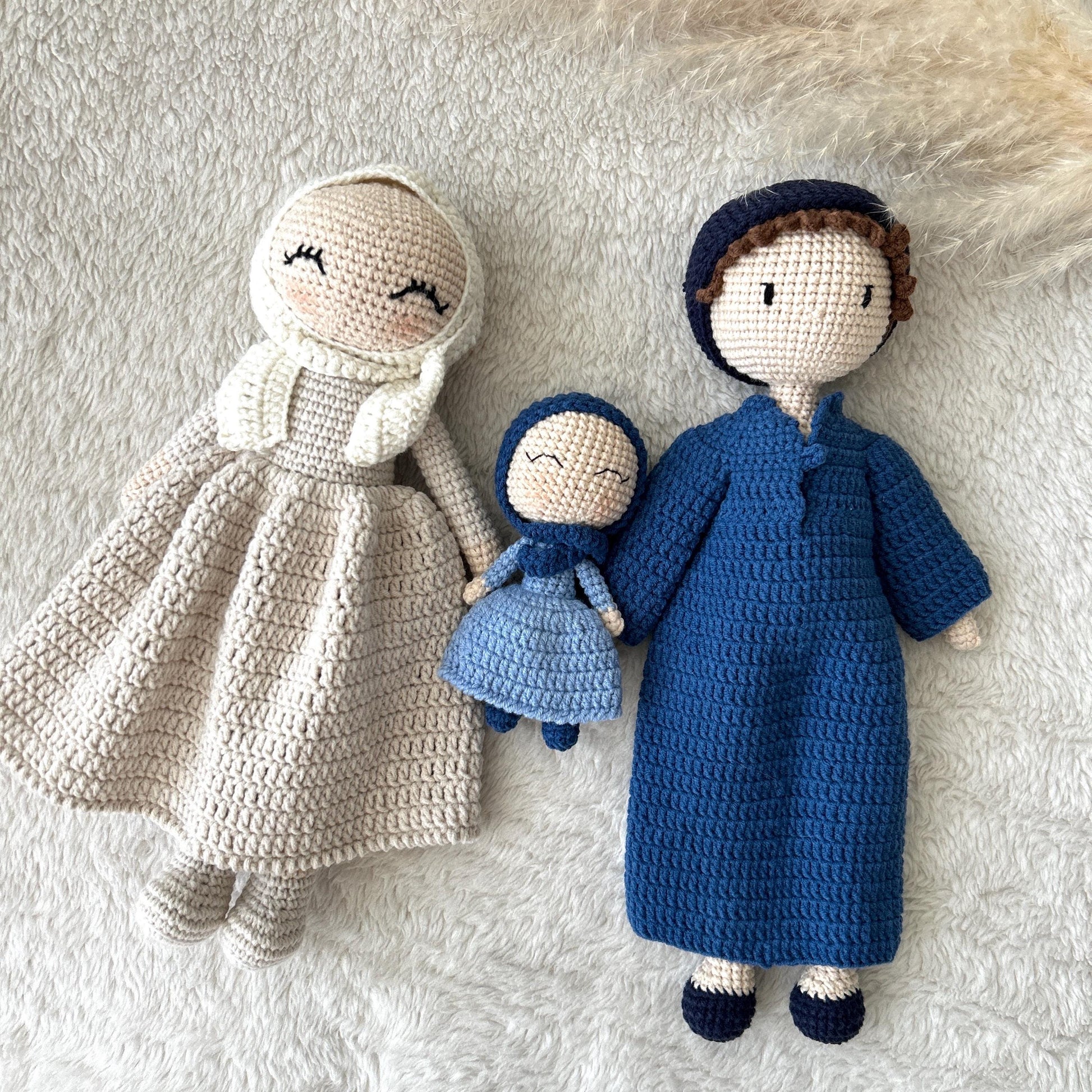 Crochet Muslim Doll Set: Handmade Cotton Amigurumi Ramadan Gift