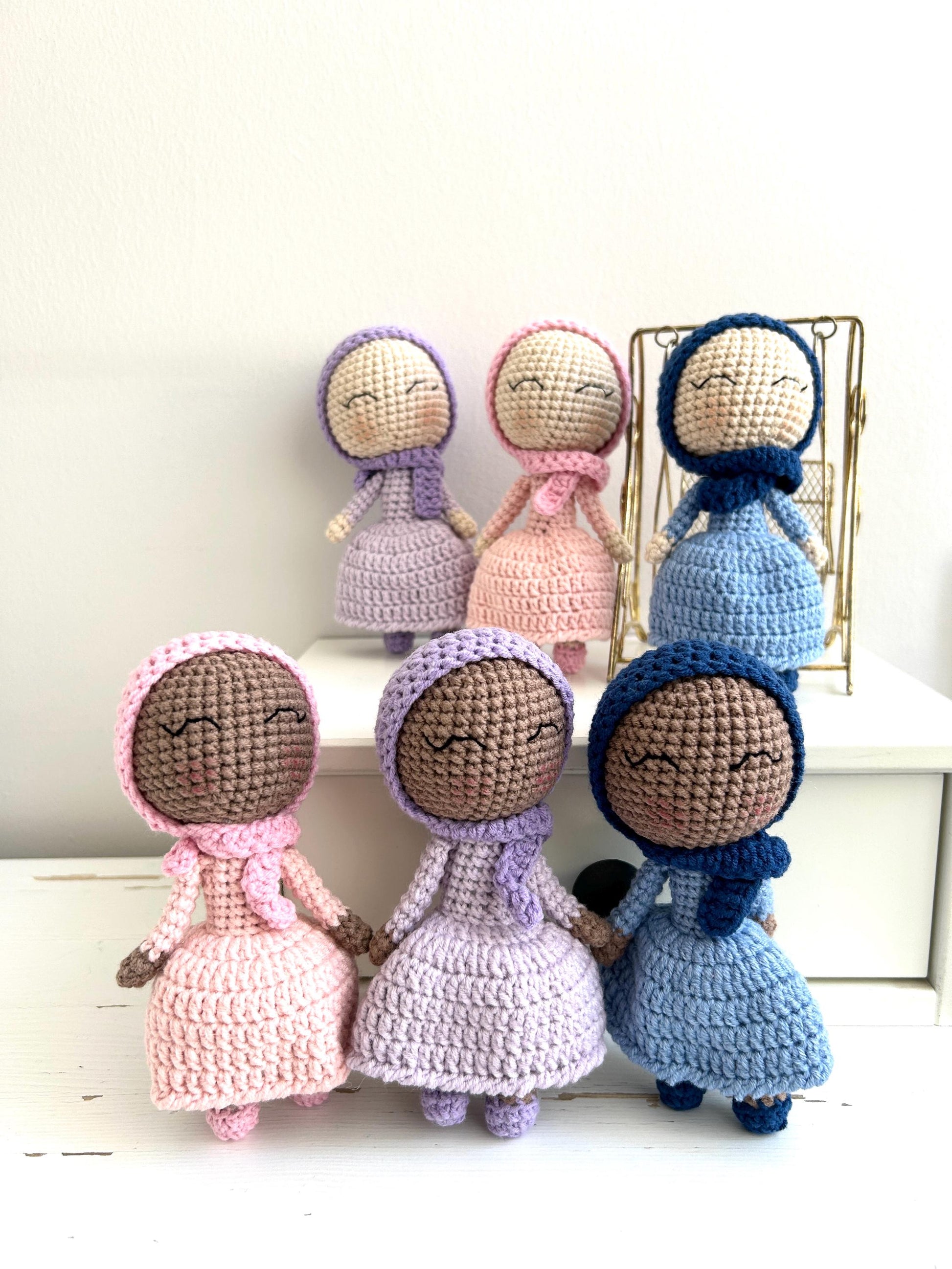 Crochet Hijab Doll: Amigurumi Muslim Gift, Ramadan Decor