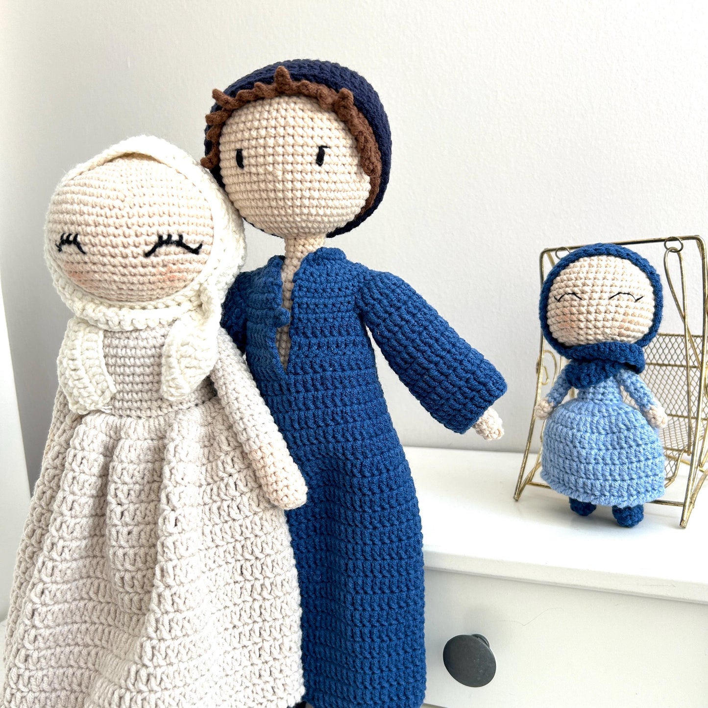 Crochet Muslim Doll Set: Handmade Cotton Amigurumi Ramadan Gift